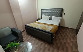 Hotel Lahore City